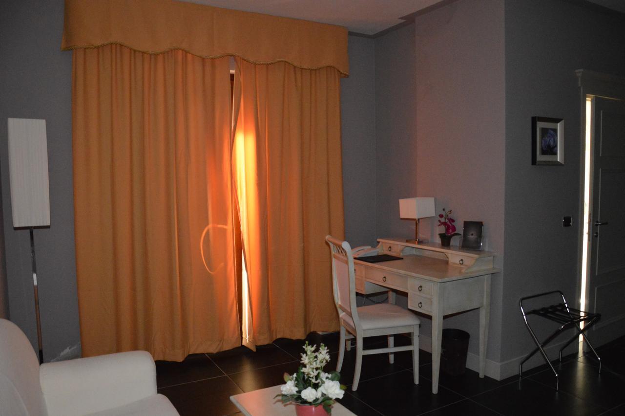 Roccamonfina Palace Hotel Ngoại thất bức ảnh