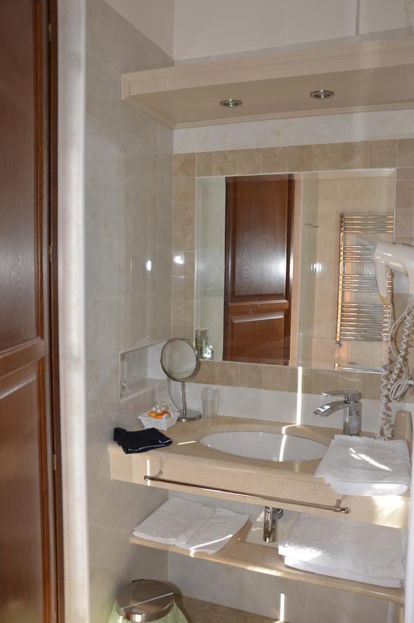 Roccamonfina Palace Hotel Ngoại thất bức ảnh