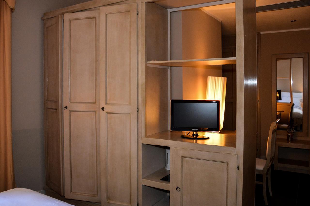 Roccamonfina Palace Hotel Ngoại thất bức ảnh