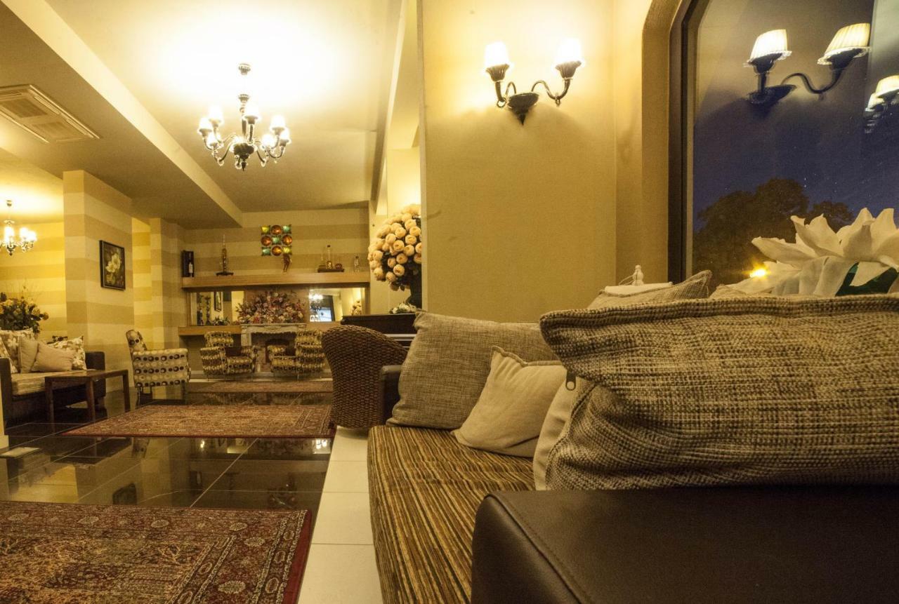 Roccamonfina Palace Hotel Ngoại thất bức ảnh